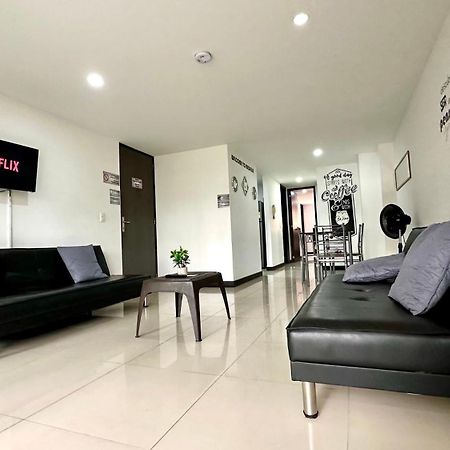 Apto Moderno En Laureles Medellín Exteriör bild