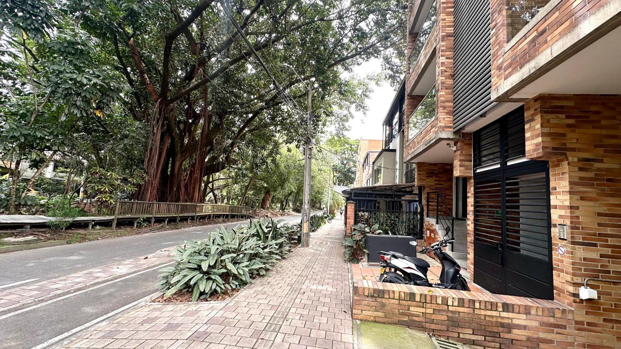 Apto Moderno En Laureles Medellín Exteriör bild