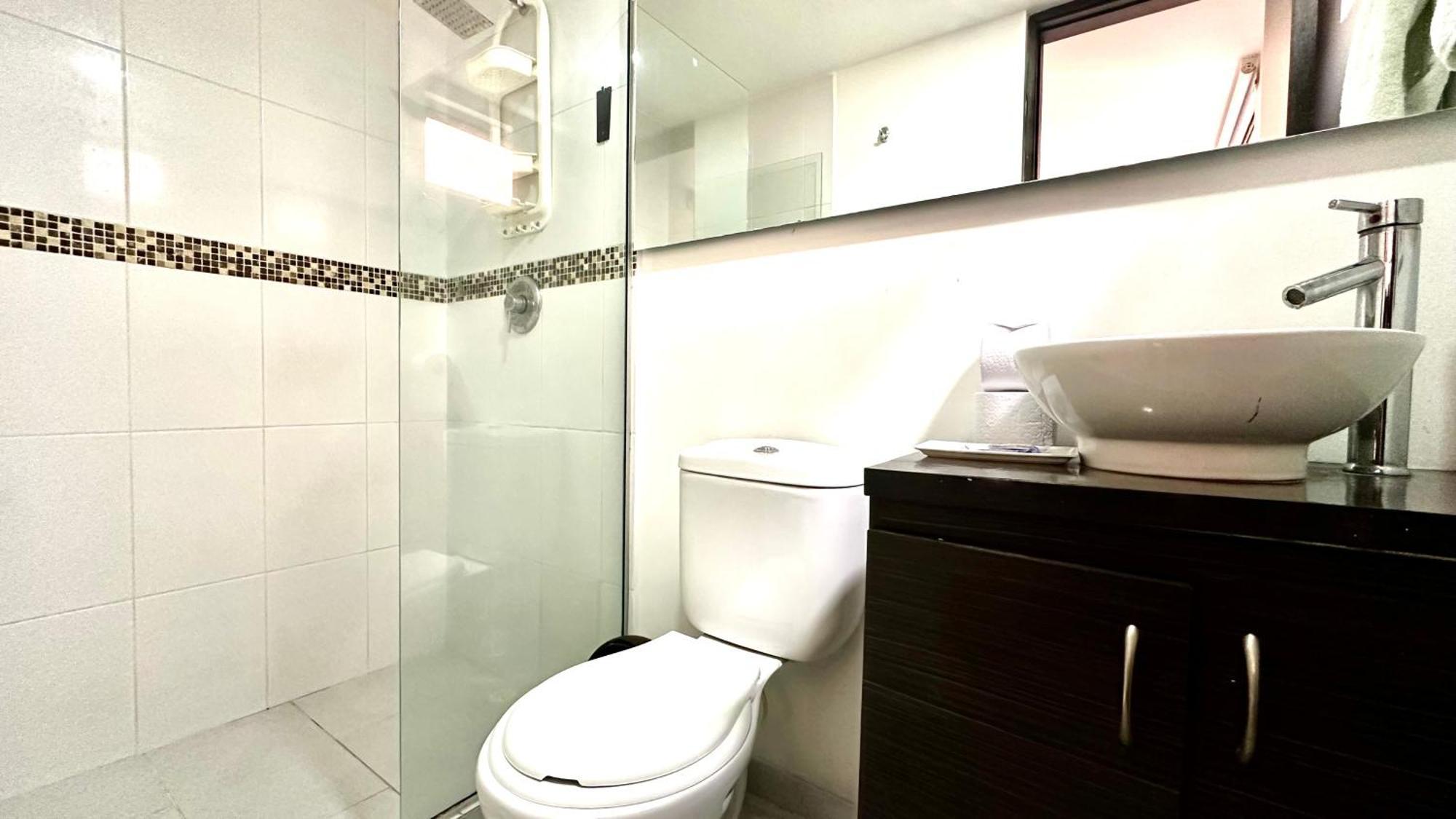 Apto Moderno En Laureles Medellín Exteriör bild