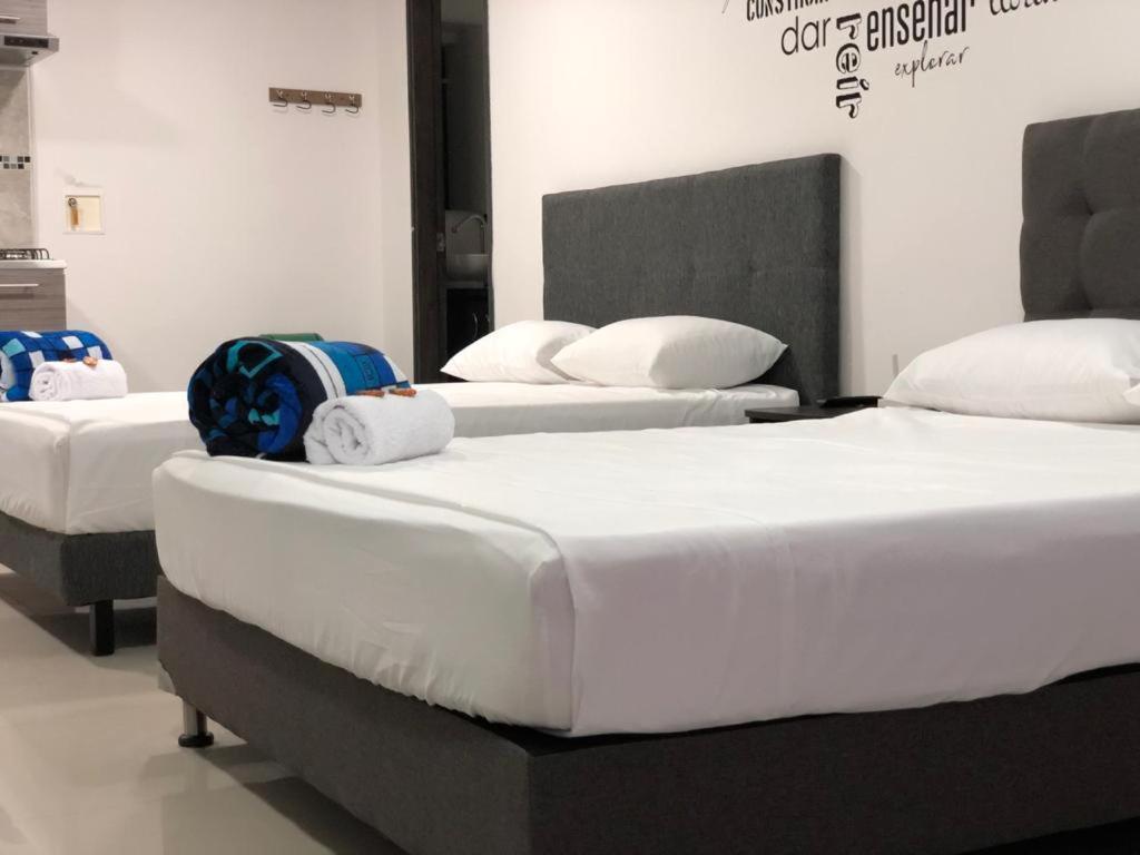 Apto Moderno En Laureles Medellín Exteriör bild