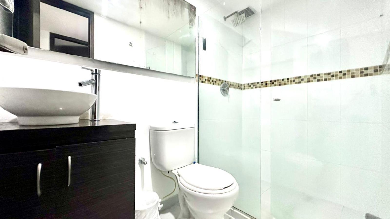 Apto Moderno En Laureles Medellín Exteriör bild