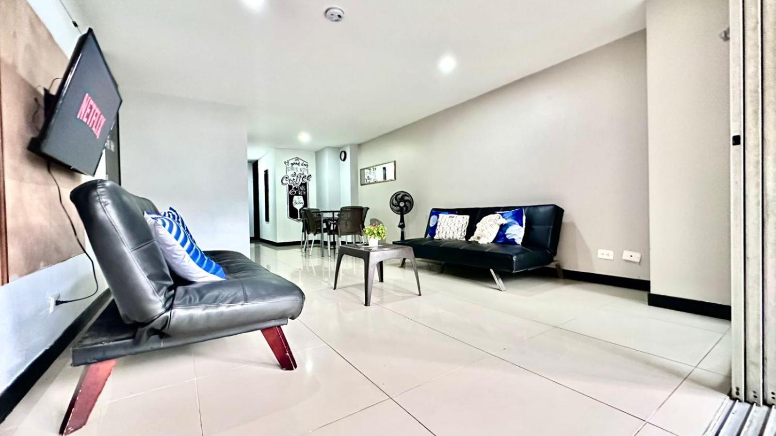 Apto Moderno En Laureles Medellín Exteriör bild